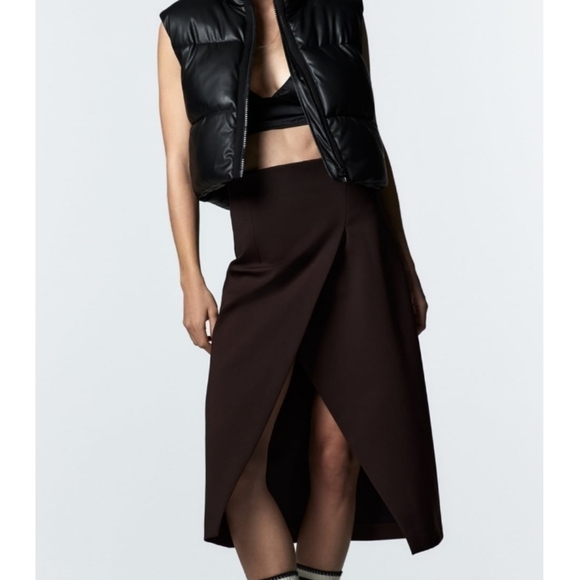 Zara Dresses & Skirts - ZARA midi skirt with slit
